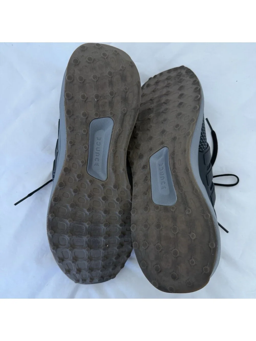 Adidas Men’s UBounce DNA Size 9.5 Black On Black Gum Running Shoes IE8951